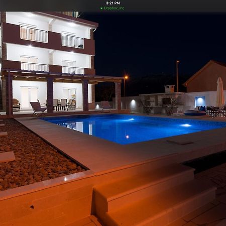 Villa Sandy Apartments Tivat Buitenkant foto