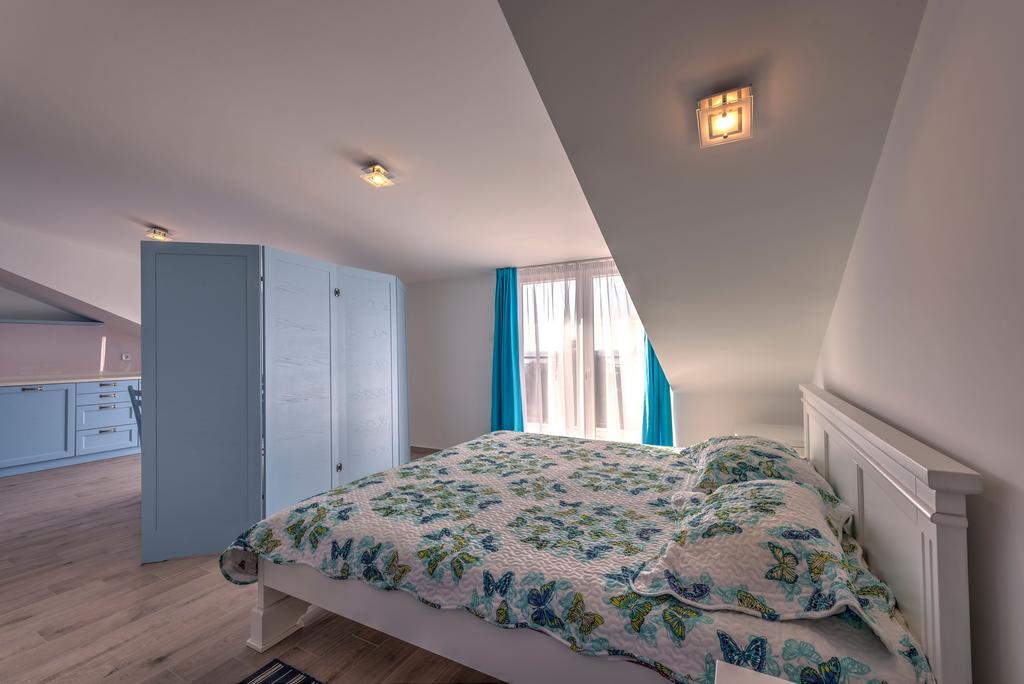 Villa Sandy Apartments Tivat Buitenkant foto