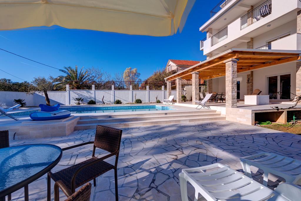 Villa Sandy Apartments Tivat Buitenkant foto