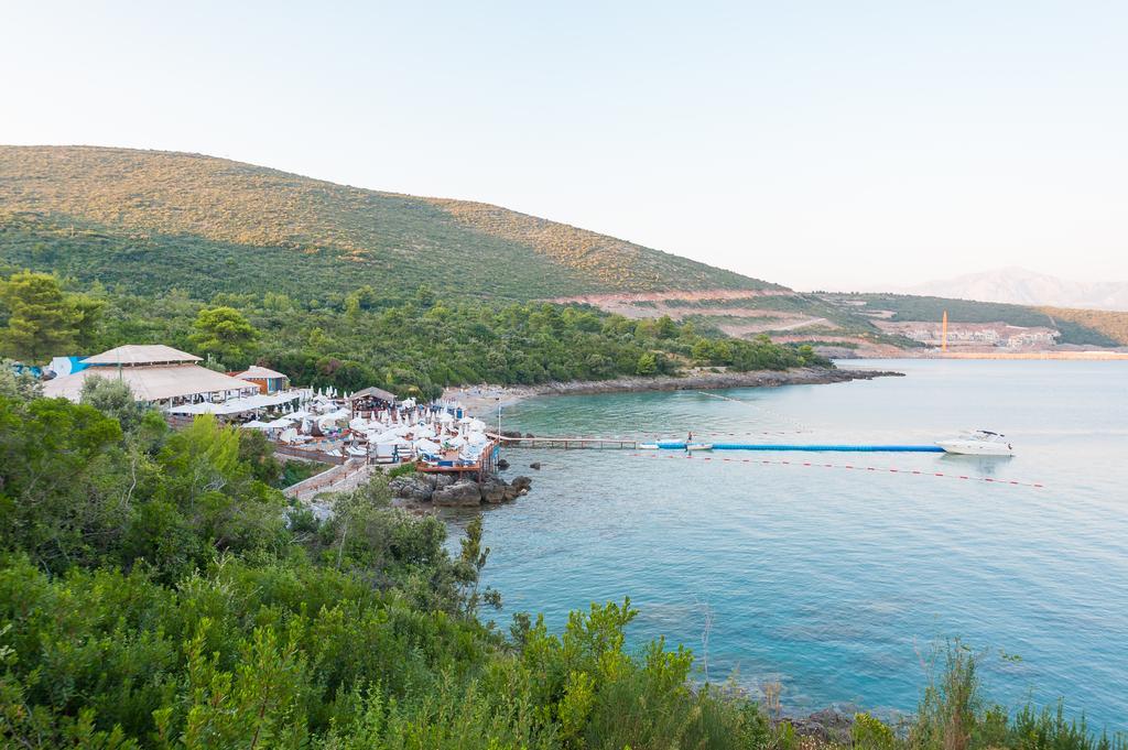Villa Sandy Apartments Tivat Buitenkant foto
